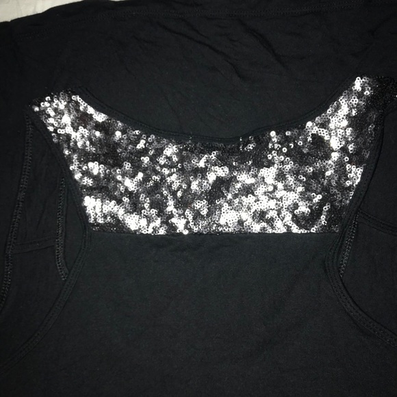 Tank top bundle - Picture 5 of 8